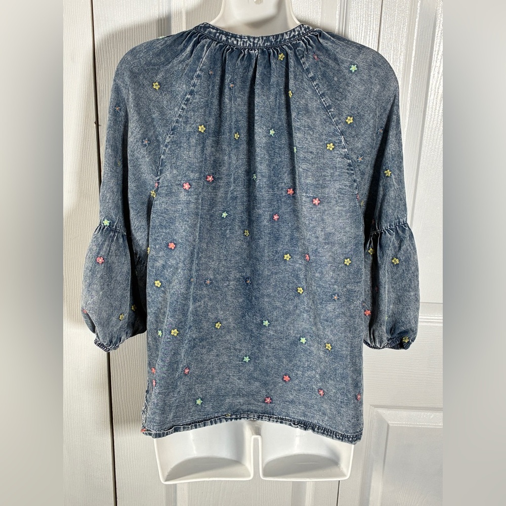 French Dressing Jeans Flower Embroidered Balloon Sleeve Denim Top - Picture 7 of 11